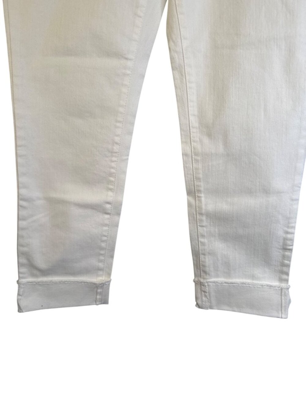 New Nine West Size 4 Gramercy Crop Jeans Slim Fit White Soft Twill Fray Cuff - Picture 8 of 13